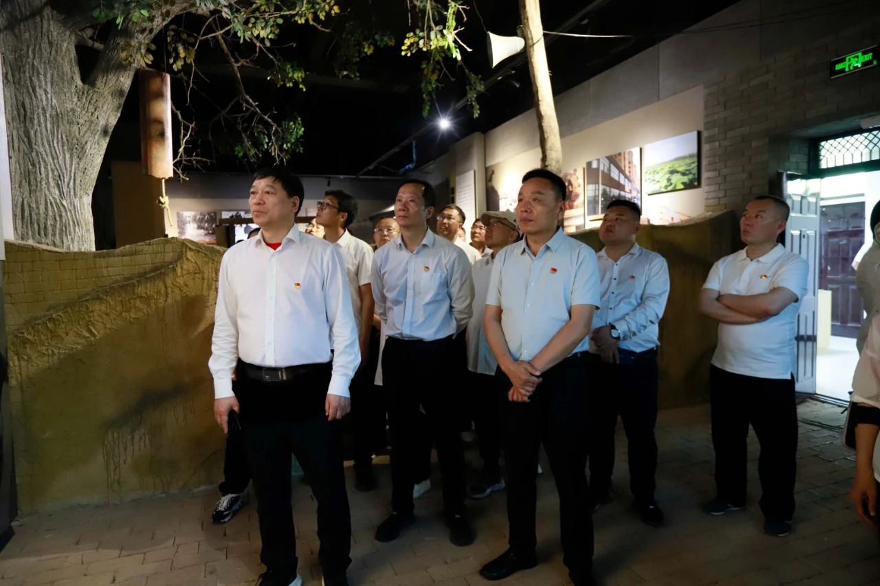 砥礪初心使命，汲取奮進(jìn)力量丨花花牛乳業(yè)集團(tuán)黨委組織開展學(xué)習(xí)“焦裕祿精神”主題黨日活動