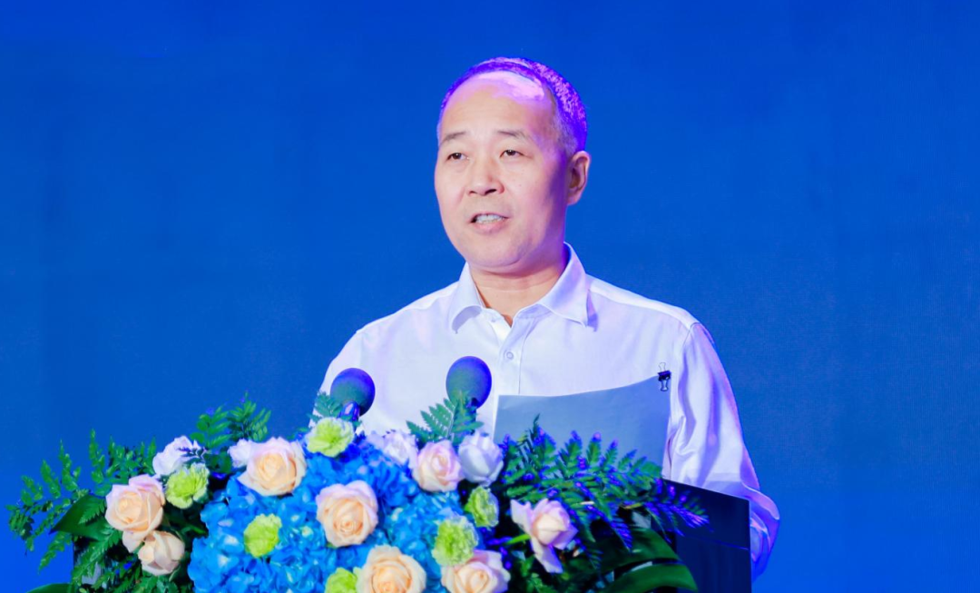 啟航新征程 點亮新賽道丨花花牛乳業(yè)集團參加第十四屆中國奶業(yè)大會暨D20峰會，榮獲“中國乳制品生產企業(yè)現(xiàn)代化等級5A級”評定殊榮