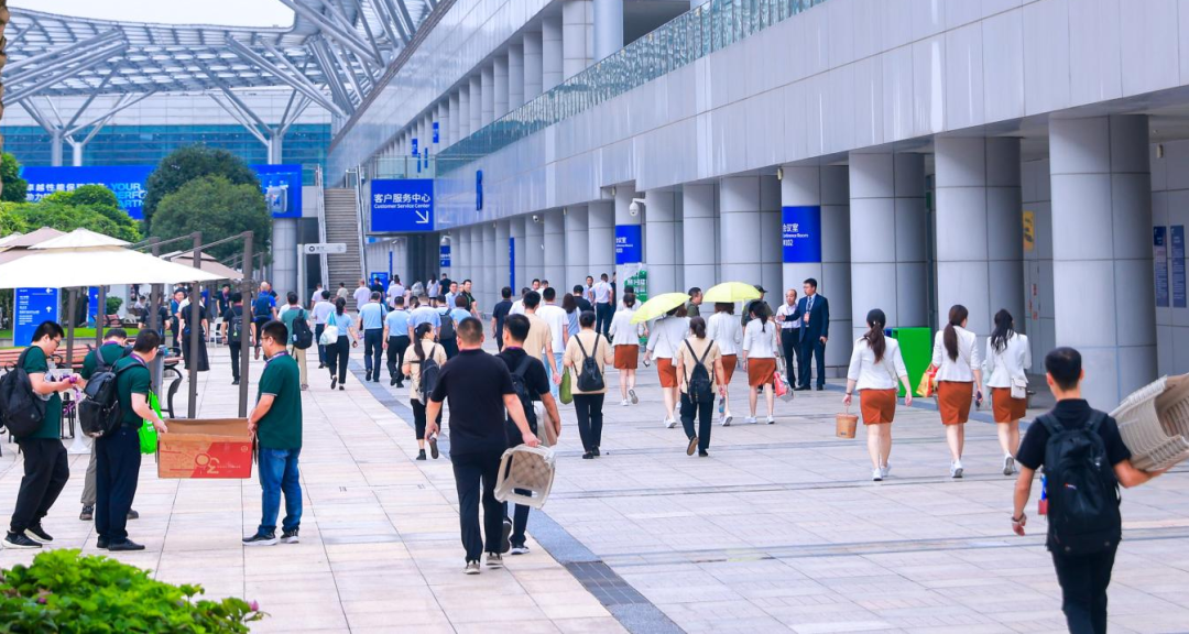 啟航新征程 點亮新賽道丨花花牛乳業(yè)集團參加第十四屆中國奶業(yè)大會暨D20峰會，榮獲“中國乳制品生產企業(yè)現(xiàn)代化等級5A級”評定殊榮